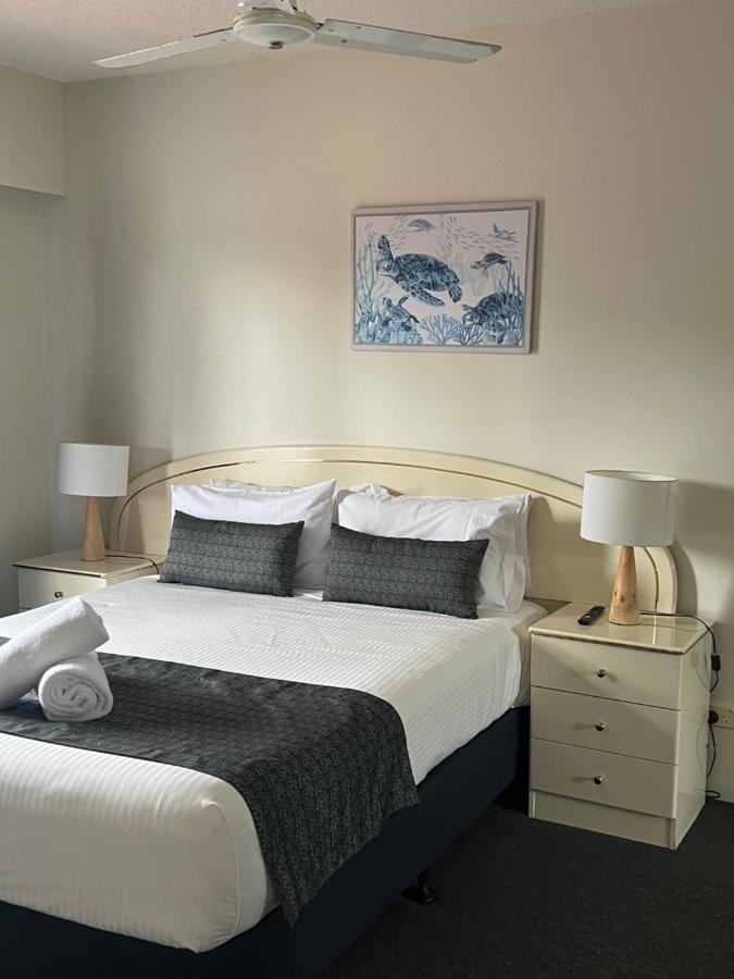 White Crest Apartments Hervey Bay Exteriör bild