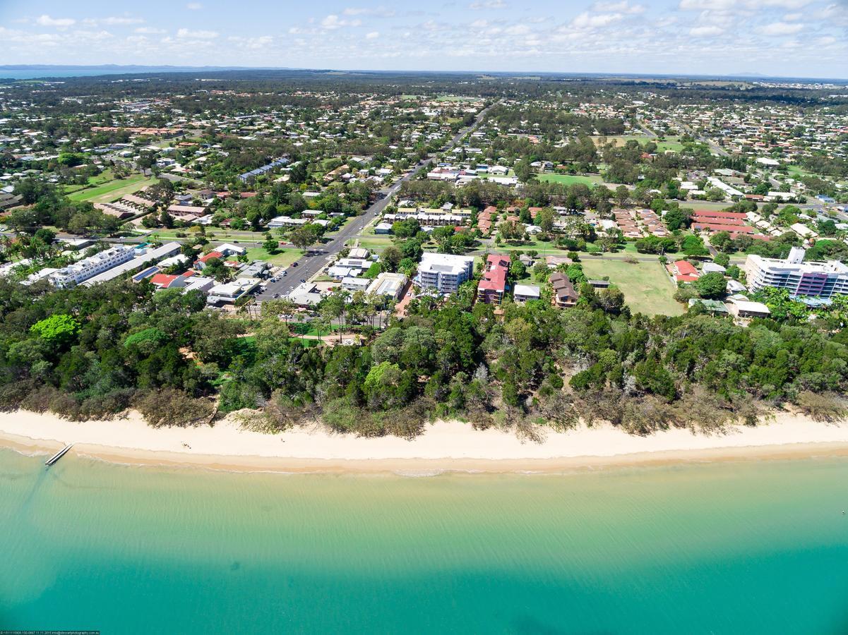 White Crest Apartments Hervey Bay Exteriör bild