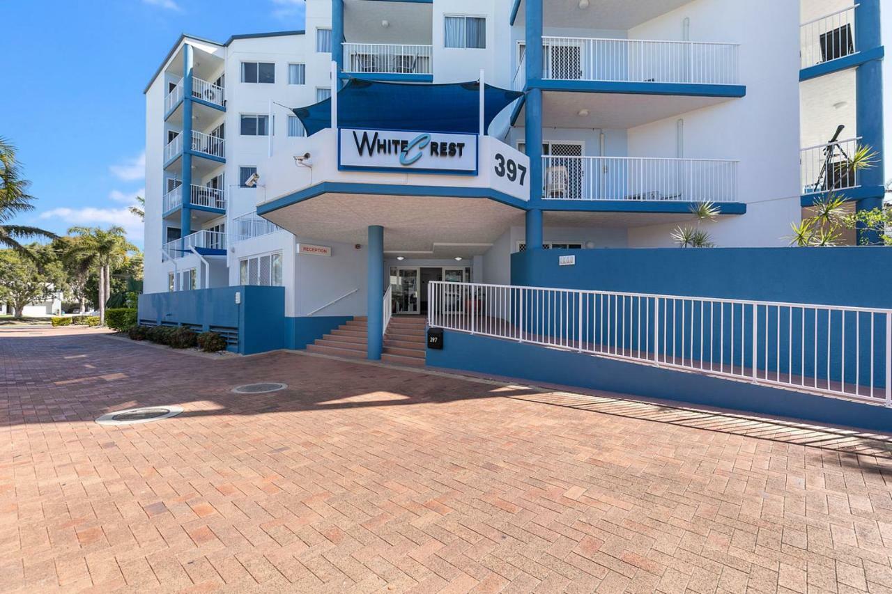 White Crest Apartments Hervey Bay Exteriör bild