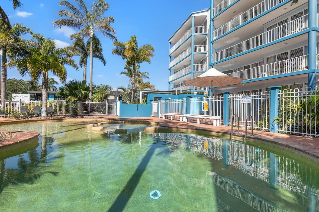White Crest Apartments Hervey Bay Exteriör bild