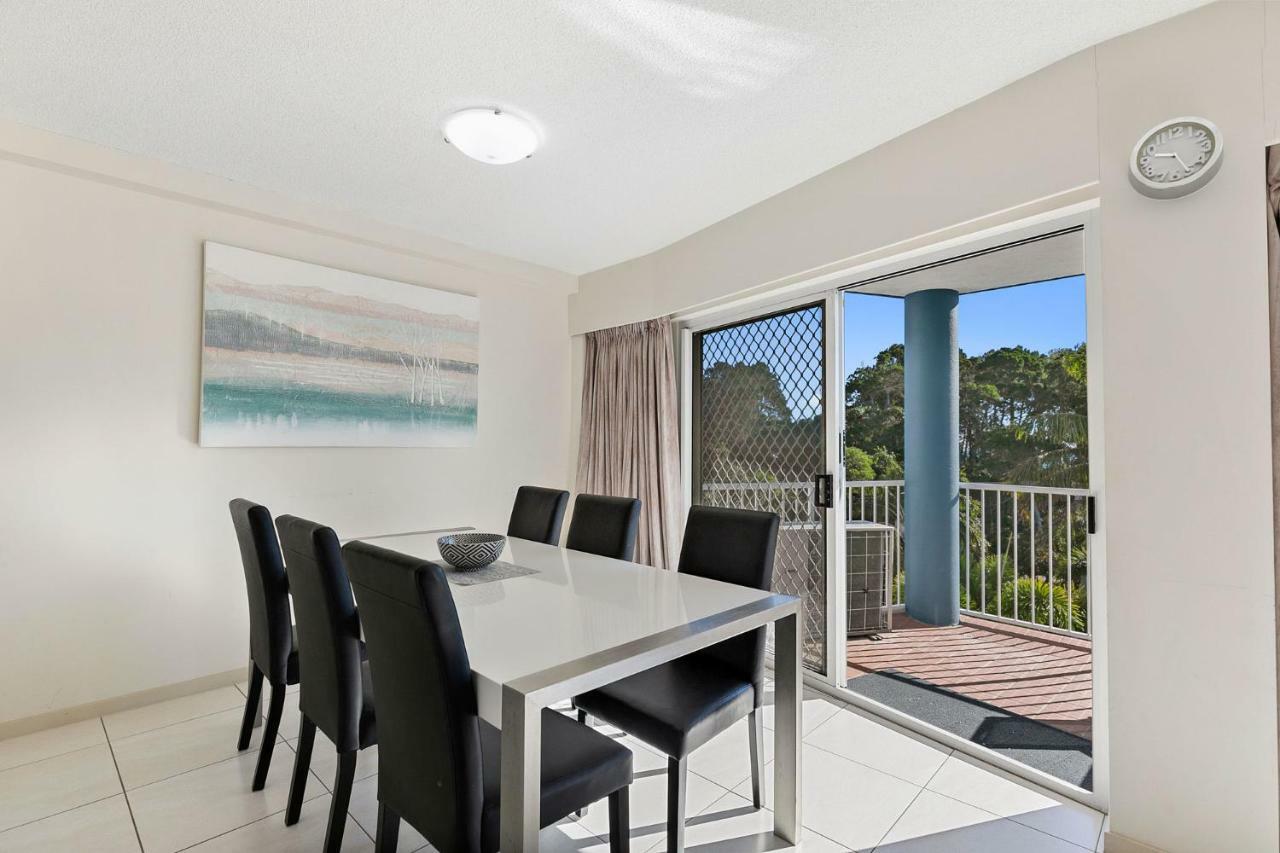 White Crest Apartments Hervey Bay Exteriör bild