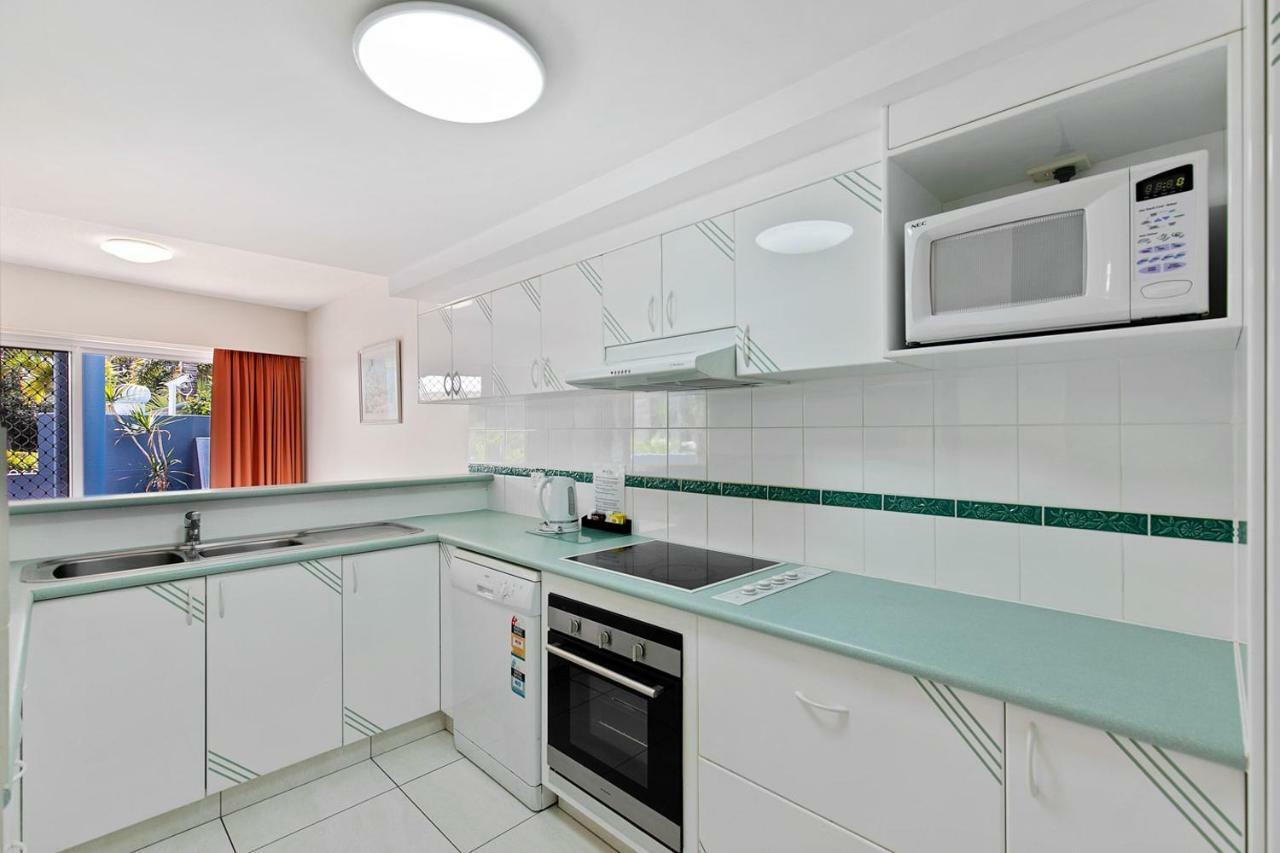 White Crest Apartments Hervey Bay Exteriör bild